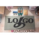 Kundenspezifische Fußmatte im Freien "Tuo logo" in Pvc cocco gomma cm. 100x60x1,4 LOVEDOORMAT Marchio Registrato Handmade in Italy